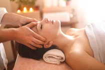 Bị liệt khi massage, đi cấp cứu biết ung thư giai đoạn cuối