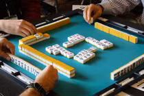 Thức khuya làm điều này, chàng trai vỡ mạch máu nguy kịch tính mạng