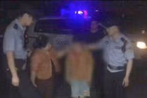 Bắt con đi bộ từ trường về cho khỏe, cha mẹ phát hoảng vì...