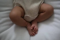 Bố mẹ đi vắng, bé trai ở nhà một mình bị chó cắn tử vong 