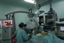 Dự lễ tang, người phụ nữ hét thảm thiết lộ bí mật rợn người 