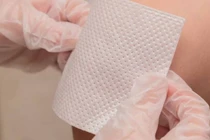 Tác dụng phụ đáng sợ của miếng dán giảm đau