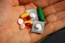 Tự uống thuốc cảm, người phụ nữ suy đa tạng