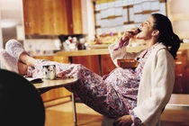 Thói quen xấu khiến nước ối đục, mẹ bầu thay đổi kẻo thai lưu