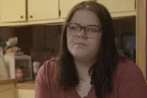 Cô gái khiến người lạ bịt mũi khi đứng gần: Sự thật đau lòng