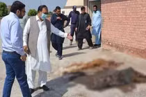 Loạt thi thể mất nội tạng trên nóc bệnh viện gây rúng động