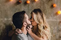 Yêu theo kiểu lạ, chàng trai hết hồn vì lây bệnh tình dục cực hiếm