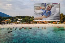 Sau chuyến du lịch, nữ y tá liệt giường vì điều không ngờ