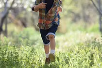 Nghe tiếng kêu cứu trong bụi cây, phát hiện chuyện kinh hoàng 