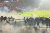 Nguyên nhân đau lòng dẫn đến thảm kịch của bóng đá Indonesia