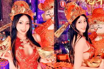 Đỏ mặt hot girl xinh đẹp hóa thân thành Thần Tài gợi cảm 