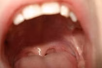 Ngửi thấy mùi lạ từ người sếp, cô gái phát hiện chuyện đau lòng