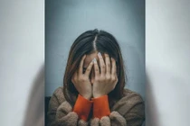 Vợ điều trị tâm lý, chồng lợi dụng cặp kè nữ đồng nghiệp 