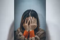 Vợ điều trị tâm lý, chồng lợi dụng cặp kè nữ đồng nghiệp 