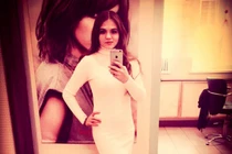 Nghĩ mình là ma cà rồng, cô gái làm điều kinh dị... và kết