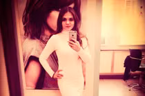 Nghĩ mình là ma cà rồng, cô gái làm điều kinh dị... và kết