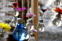 Những ý tưởng sáng tạo tuyệt vời để tái chế bóng đèn cũ