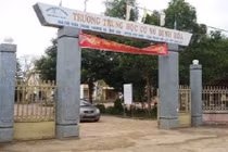 Tin mới nhất vụ thầy giáo đánh học sinh bó bột