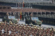 Ảnh: Những trang phục đặc biệt xuất hiện trong lễ diễu binh Triều Tiên