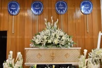 Kỳ quặc quán ăn như nhà tang lễ và sự thực ý nghĩa