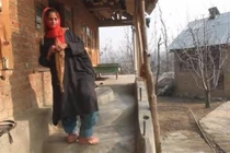 Hãi hùng cô gái phải cắt 8 ngón chân để... đi vừa giày