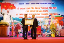 Ông Trần Bá Dương và THACO nhận Huân chương Lao động hạng Nhất