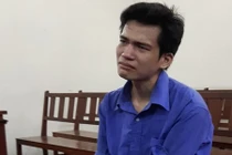 Đánh bạn ngã gục rồi tưới dầu hoả đốt xác ở Sài Gòn