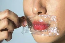 “Vũ khí bí mật” của những cô nàng sở hữu đôi môi hồng, căng mọng