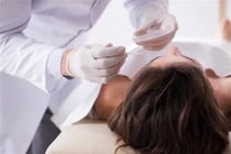 Đến nơi ăn nằm với xác chết thiếu nữ... cầu tài năm mới 