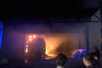 Cháy lớn ở Nhà máy tinh bột sắn tại Gia Lai, hàng chục tấn sản phẩm bị thiêu rụi