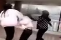 Nữ sinh 12 tuổi bị đánh dã man vì... quá xinh đẹp