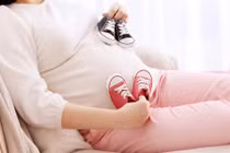 Ba tháng sinh 2 người con, bà mẹ khiến cả thế giới "choáng"