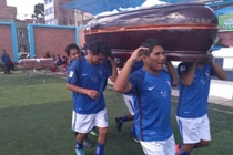 Cuộc thi kỳ quặc nhất TG, phần thưởng là thứ ai cũng hãi