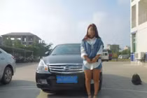 Chuyện lạ hôm nay: Gái trẻ không bằng lái, bị bắt nói điều choáng...