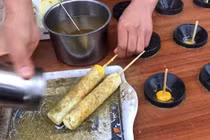 Kiếm hàng chục triệu mỗi tháng nhờ bán “que trứng” siêu lạ