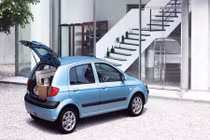 Ngày kiếm 3 triệu: Tài xế mỏi nhừ người vẫn cố kiếm Tết