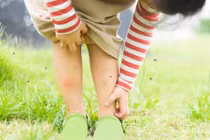 Bị muỗi đốt, bé gái gặp kết kinh hoàng từ hành động khó tin