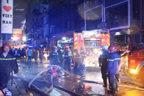 Cháy nhà ở trung tâm quận 1, du khách hoảng hốt bỏ chạy 