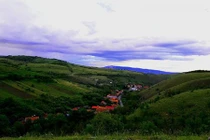 Chuyện lạ hôm nay: Tội phạm "lặn mất tăm" ở ngôi làng kỳ lạ này