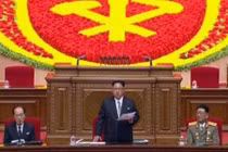 Ông Kim Jong-un mặc đồ Tây tại Đại hội Đảng Triều Tiên