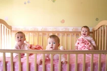 Tưởng bị sỏi thận, đến bệnh viện mới biết đẻ đến nơi