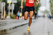  Vừa cán đích, vận động viên bị sét đánh chết thảm 