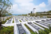 Cụ bà bị nghi trộm mộ và sự thật sáng tỏ gây thương cảm