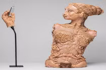 Ám ảnh rùng mình những tác phẩm nghệ thuật từ búp bê