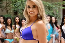 Minh Tú có mặt trong top 5 thí sinh nặng ký ở Hoa hậu Siêu quốc gia