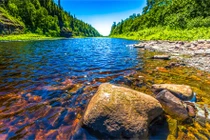 "Choáng" dòng sông "đắt" nhất TG, có quân đội bảo vệ