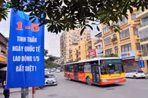 Chùm ảnh những người lao động miệt mài không có ngày 1/5