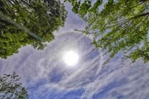 Vòng nhẫn bí ẩn quanh Mặt trời hiển hiện gây sốt