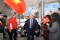 ​HLV Park Hang Seo đến Pleiku cám ơn Bầu Đức