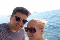 Chồng nói tặng vợ món quà bất ngờ, ai ngờ thảm kịch...